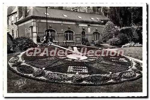 Cartes postales Le Mans L'Horloge Florale