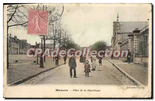 Ansichtskarte AK Mamers Place De La Republique