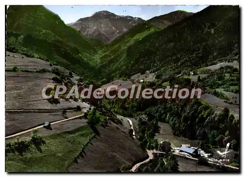 Cartes postales moderne Avion Au Dessus Ecole L'Armenaz Bellevaux