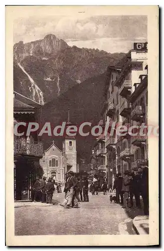 Cartes postales Chamonix Place De I'Eglise Et Le Brevent