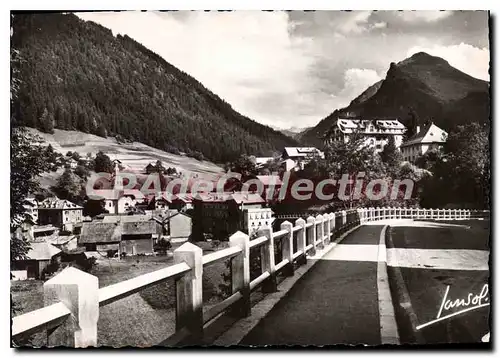 Cartes postales moderne Morzine Vue Du Centre Et La Pointe de Nion