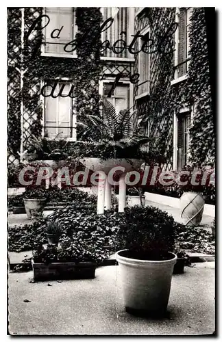 Cartes postales Grand Garage Hotel un des jardins de l'h�tel