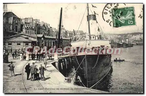 Cartes postales Dieppe La Gare Maritime Au Moment Du d�barquement