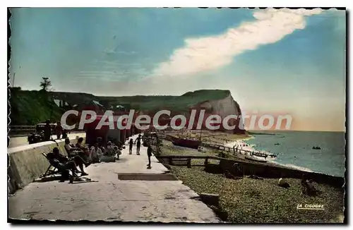 Cartes postales Veulettes La Plage Et Falaise D'Aval