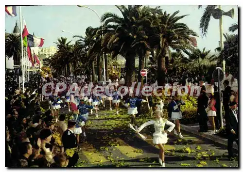 Cartes postales moderne Cannes Bataille De Fleurs Et Defile de majorettes