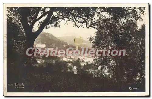 Cartes postales Grasse Vue entre les arbres