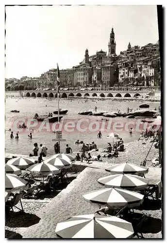 Cartes postales Menton La Plage Et La Vieille ville