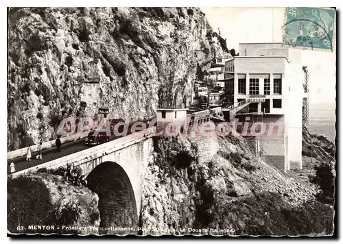 Cartes postales moderne Menton Frontiere Franco Italienne Port St Louis douane