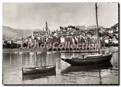 Cartes postales moderne Menton La Vieille Ville Vue Du Port