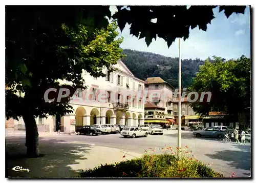 Cartes postales moderne St Martin Vesubie place Felix Faure hotel de ville