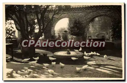 Cartes postales SAINT-PAUL colombe d'or