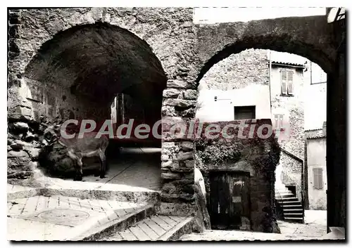 Cartes postales moderne BERRE-les-ALPES vieille ruelle