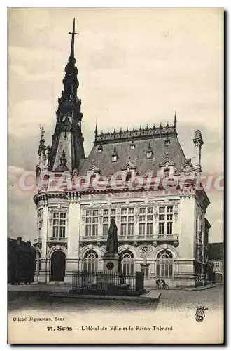 Ansichtskarte AK Sens L'Hotel De Ville Et Le Baron Thenard