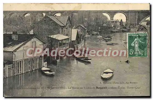 Ansichtskarte AK Nogent viaduc Pendant La Plus Haute Crue inondations janvier 1910