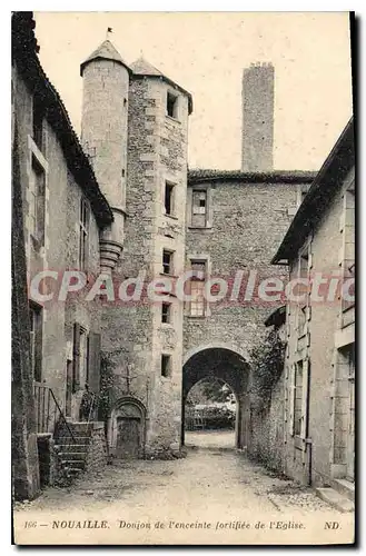 Cartes postales Nouaille Donjon De I'Enceinte fortifiee