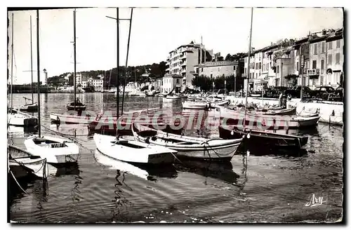 Cartes postales Cassis Un Coin Du port