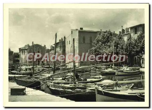 Cartes postales moderne Martigues Barques De Peche librairie Tacussel