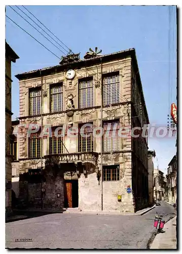 Cartes postales moderne Tarascon Sur Rhone L'Hotel De Ville rue des Halles