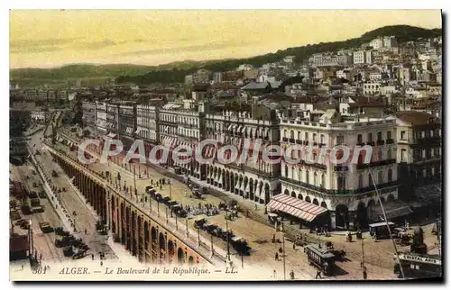 Cartes postales Alger Le Boulevard De La Republique
