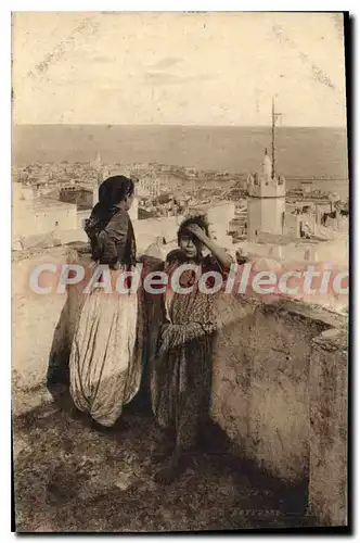 Cartes postales Alger Mauresques sur la terrasse