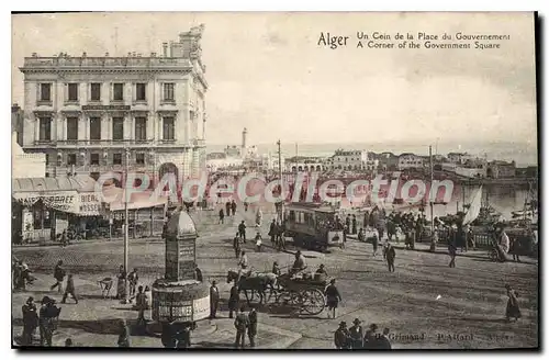 Cartes postales Alger Un Coin De La Place Du Gouvernement