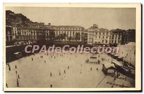 Cartes postales Alger Place Du Gouvernement Et Hotel De La Regence