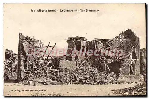 Cartes postales Albert La Gendarmerie