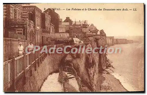 Cartes postales Onival Les Falaises Et Le Chemin Des Douaniers Vers Ault