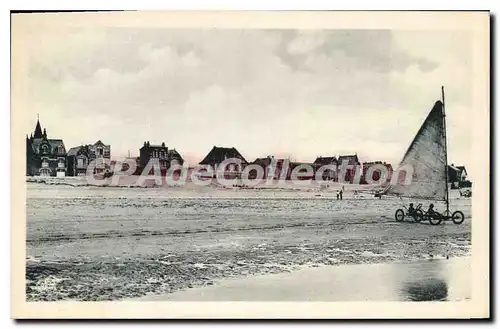 Cartes postales Fort Mahon Plage La Plage Et Un De Ses Sports Favoris char � voile