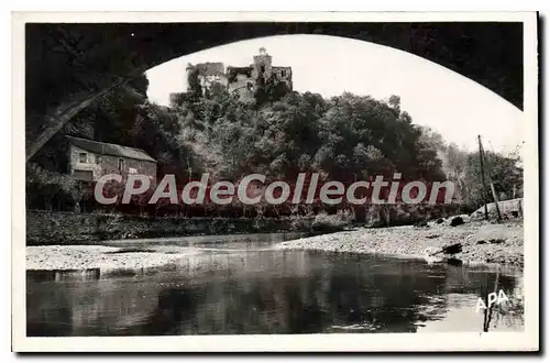 Ansichtskarte AK Laguepie Le Chateau Vu Sous I'Arche Du Pont