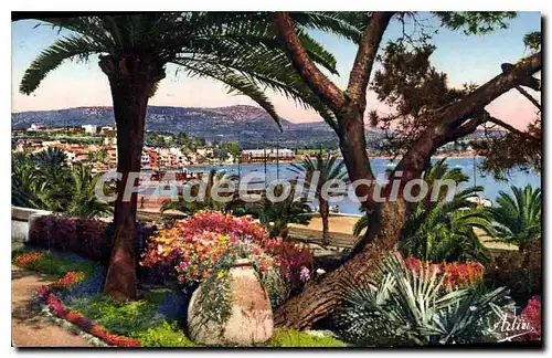 Ansichtskarte AK Bandol La Cote D'Azur Vue Generale Prise du beau rivage