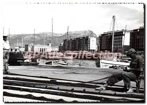 Cartes postales moderne Toulon Le Port