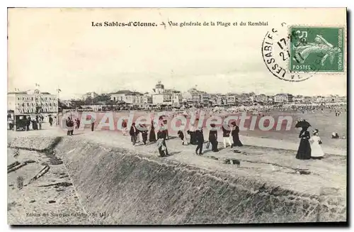 Ansichtskarte AK Les Sables D'Olonne Vue Generale De la Plage Et Du Remblai