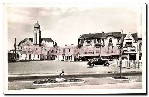 Cartes postales Les Sables D'Olonne Place De Strasbourg Et �glise