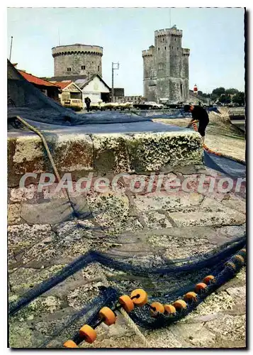 Cartes postales moderne La Rochelle La Tour Saint Nicolas Et La Tour De La Chaine