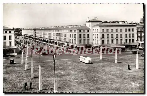 Cartes postales Royan Place De I'Hotel De Ville Cours A Briand