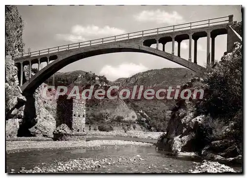 Cartes postales moderne Daluis Le Pont De La Faye Et Le Haut Village