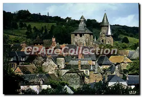 Cartes postales moderne Collonges La Rouge L'Eglise Batie En Gres Rouge Le Clocher