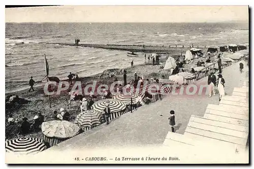 Ansichtskarte AK Cabourg La Terrasse A I'Heure Du Bain