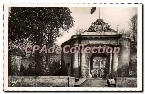 Ansichtskarte AK Caen Entree Du Chateau Et Pont Levis