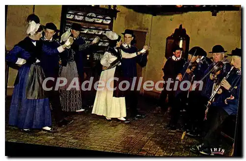 Cartes postales moderne Les Barguenas Groupe Folklorique D'Aunis Saintonge La Vall�e polka piqu�e