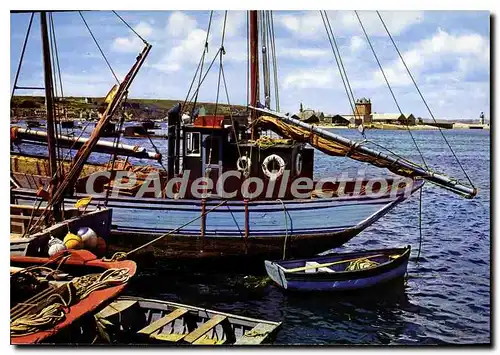 Cartes postales moderne Camaret Le Port La Tour Vauban Notre Dame De Rocamadour