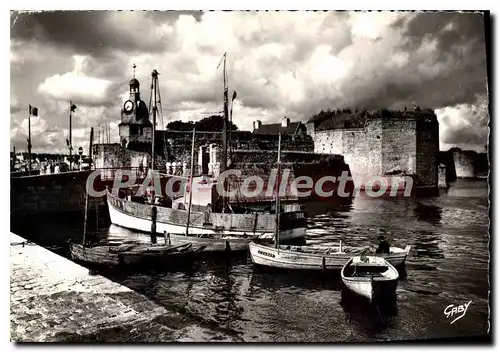 Cartes postales moderne Concarneau Le Beffroi Et La Ville Close