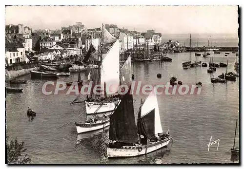 Cartes postales moderne Douarnenez Vue Generale Du Port