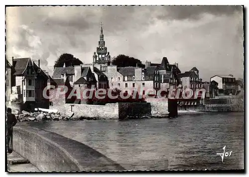 Cartes postales moderne Roscoff Les Maisons Du Port Dominees Par le clocher de notre dame de Croaz-bas