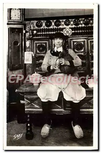 Cartes postales Autour Des Lits Clos Bretons Le Biniou