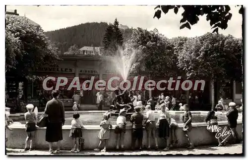 Cartes postales La Bourboule Le Jet D'Eau