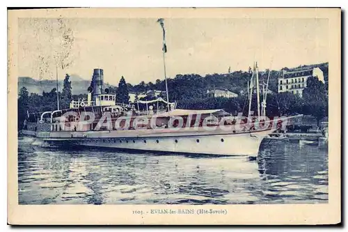 Cartes postales Evian Les Bains bateau La suisse