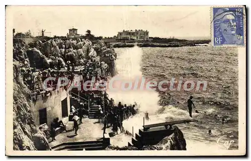 Cartes postales Antibes Piscine Et Rochers Du Pavillon Eden Roc