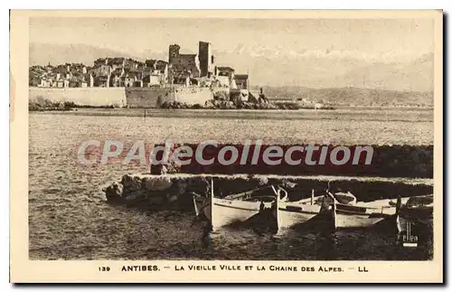 Cartes postales Antibes La Vieille Ville Et La Chaine Des Alpes